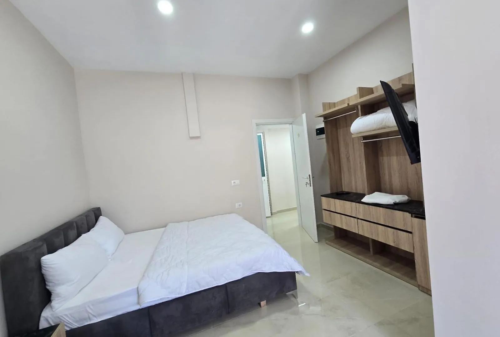 Hostel Rooms Apartament D&G Gjeli Durres 0*,