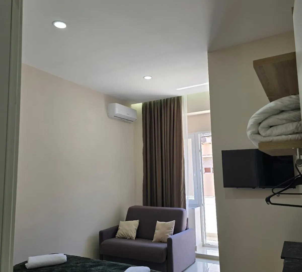 Hotel Hostel Rooms Apartament D&G Gjeli Durres